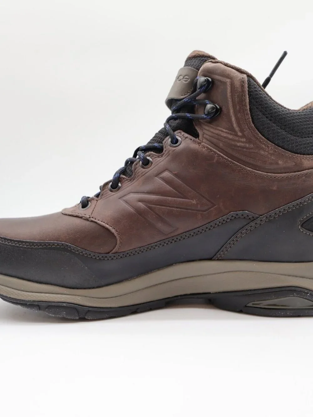New Balance MW1400DB Men's 11 4E Waterproof Brown Leather Hiking Boots